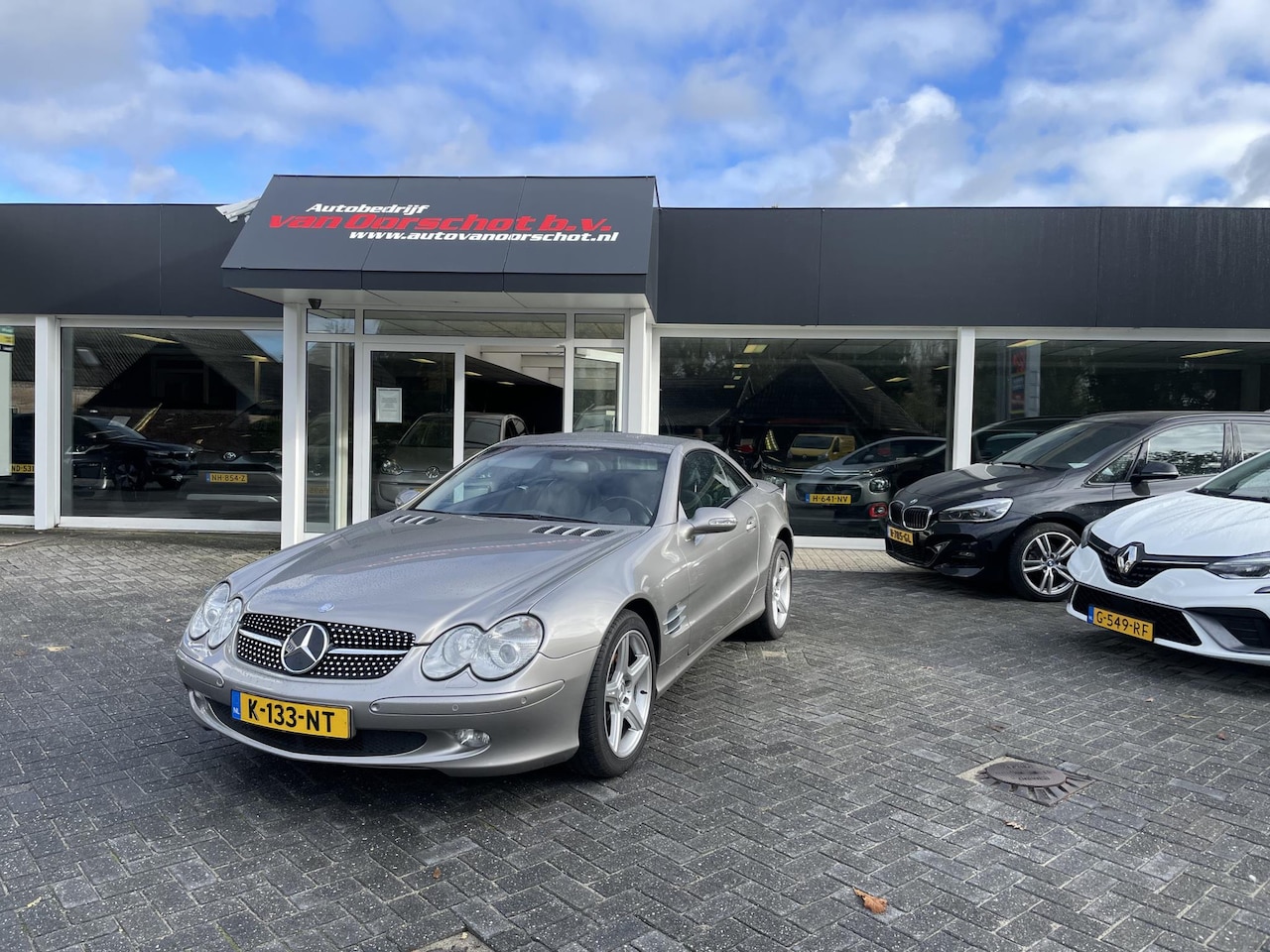 Mercedes-Benz SL-klasse Cabrio - 350 met nieuwe motor voor het dak !!!!!! - AutoWereld.nl