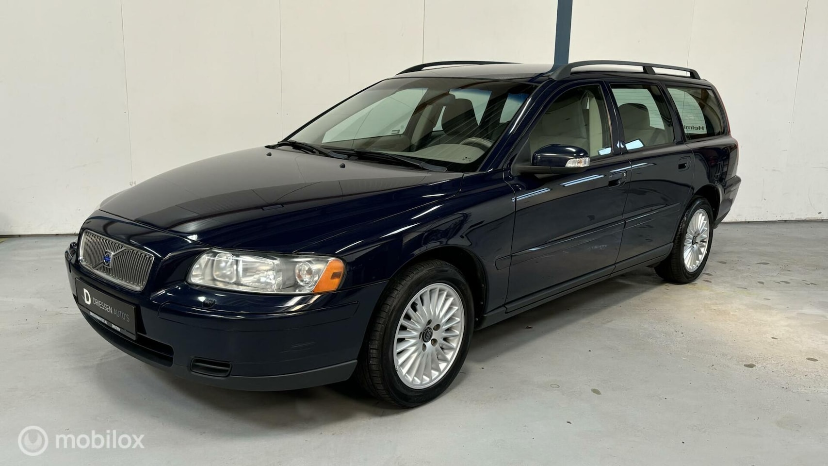 Volvo V70 - 2.4 Kinetic YOUNGTIMER - AutoWereld.nl