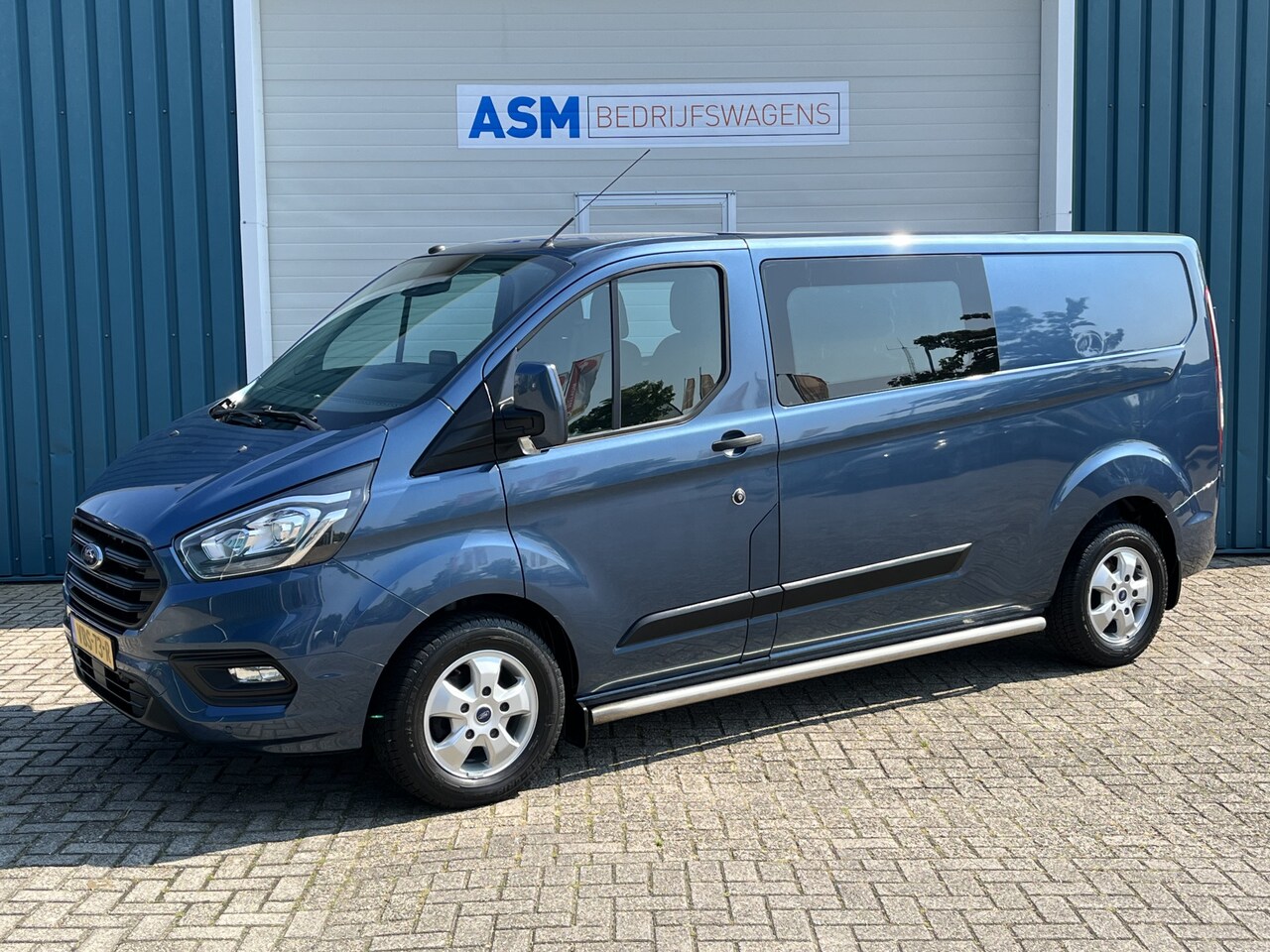 Ford Transit Custom - 300 2.0 131Pk TDCI L2H1 Trend DC / Cruise / Airco / Navi / Trekhaak / Lease €432,- pm - AutoWereld.nl