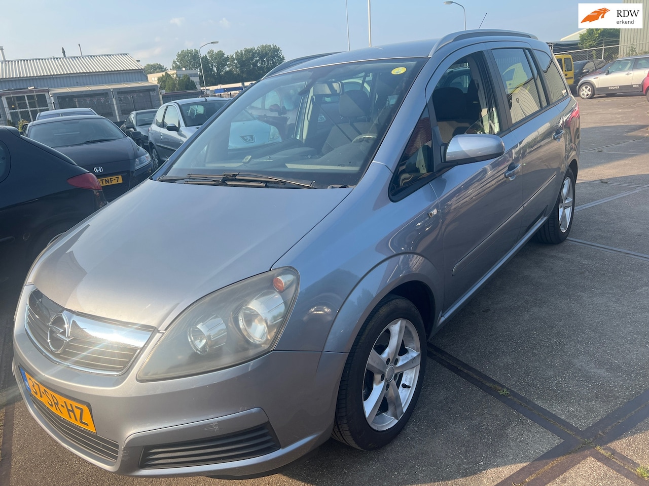 Opel Zafira - 2.2 Executive Inruil Mogelijk [7 Pers ] - AutoWereld.nl