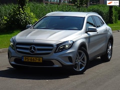 Mercedes-Benz GLA-Klasse - 200 Edition 1 LEER/NAVI/XENON/PDC