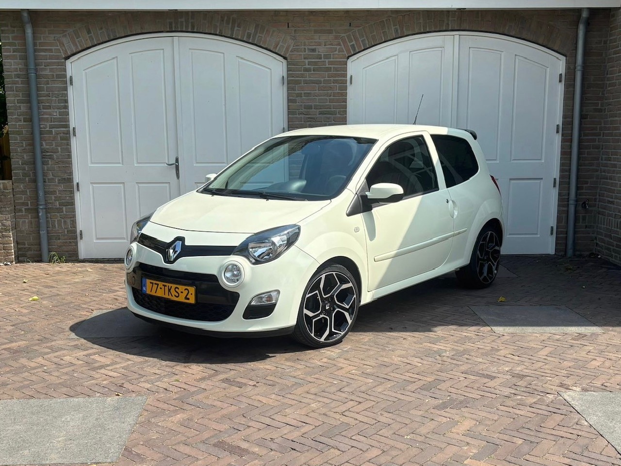 Renault Twingo - 1.2 16V Collection nieuwe velgen en banden - AutoWereld.nl