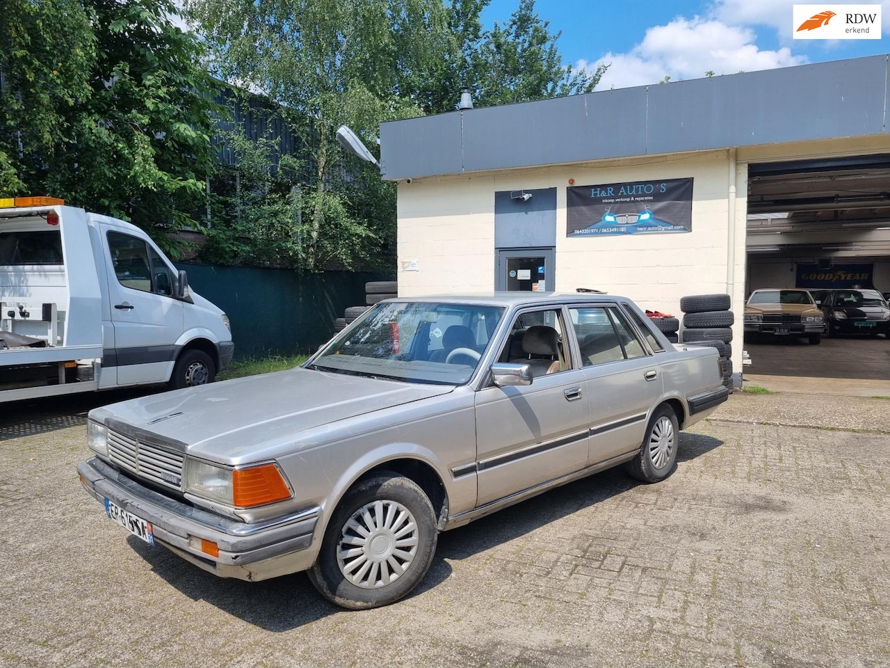 Nissan Cedric - 2.8 diesel - AutoWereld.nl