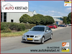 BMW 3-serie - 320i AUTOMAAT SCHUIFDAK/LEDER/NAVIGATIE VELE OPTIES