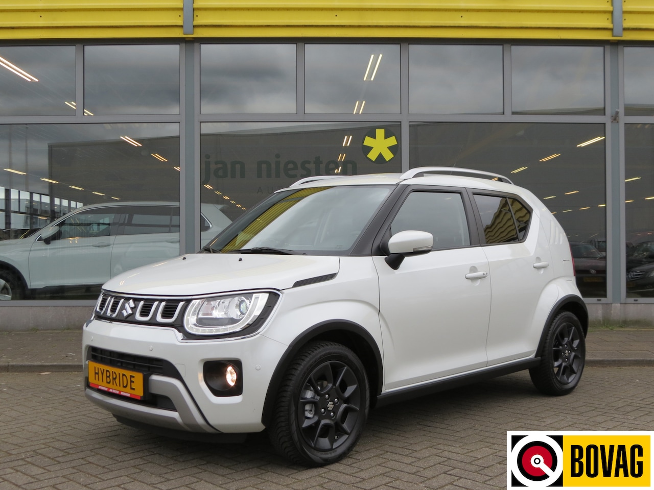 Suzuki Ignis - 1.2 Smart Hybrid Style | Camera | Stoelverwarming | Navigatie | Rijklaarprijs incl. 1 jaar - AutoWereld.nl