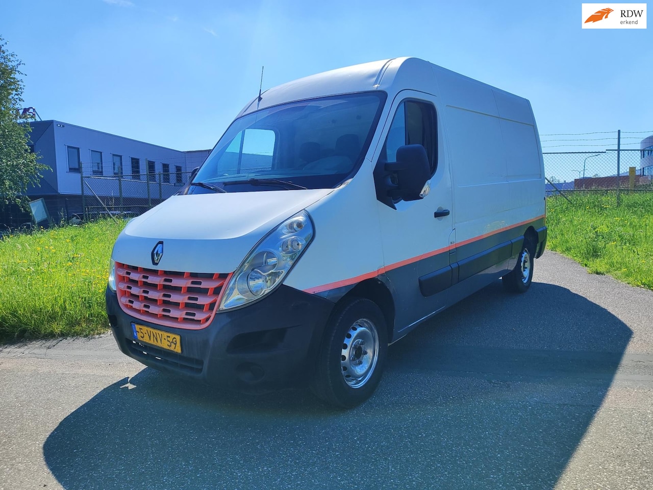 Renault Master - T35 2.3 dCi L2H2 Airco! Export!!! - AutoWereld.nl