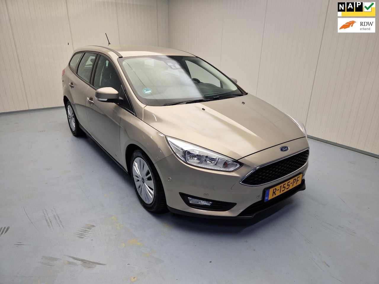 Ford Focus Wagon - 1.0 Trend Automaat Navi Airco Cruise Control Trekhaak Pdc - AutoWereld.nl