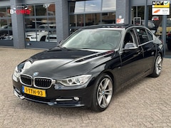 BMW 3-serie - 320i High Ex LEER|PDC|CRUISE|XENON|STOELVW|NAP|