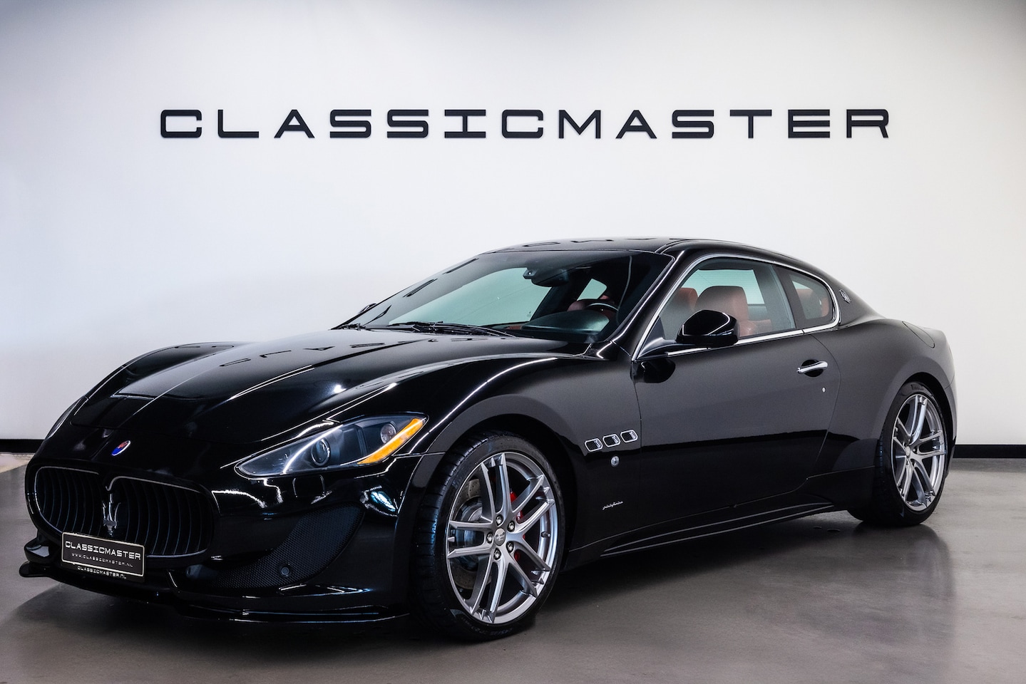 Maserati GranTurismo - 4.7 S Btw auto, Fiscale waarde € 22.000,- (€ 45.413,22 Ex B.T.W) DEALER AUTO - AutoWereld.nl