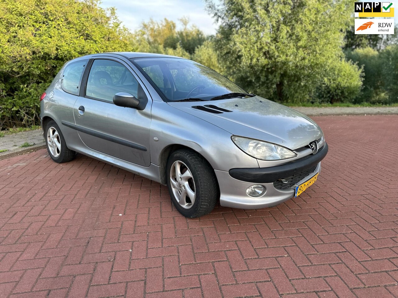 Peugeot 206 - 1.6-16V XS Leer/Airco - AutoWereld.nl