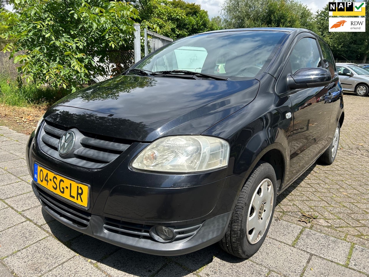 Volkswagen Fox - 1.4 airco, trekhaak, - AutoWereld.nl