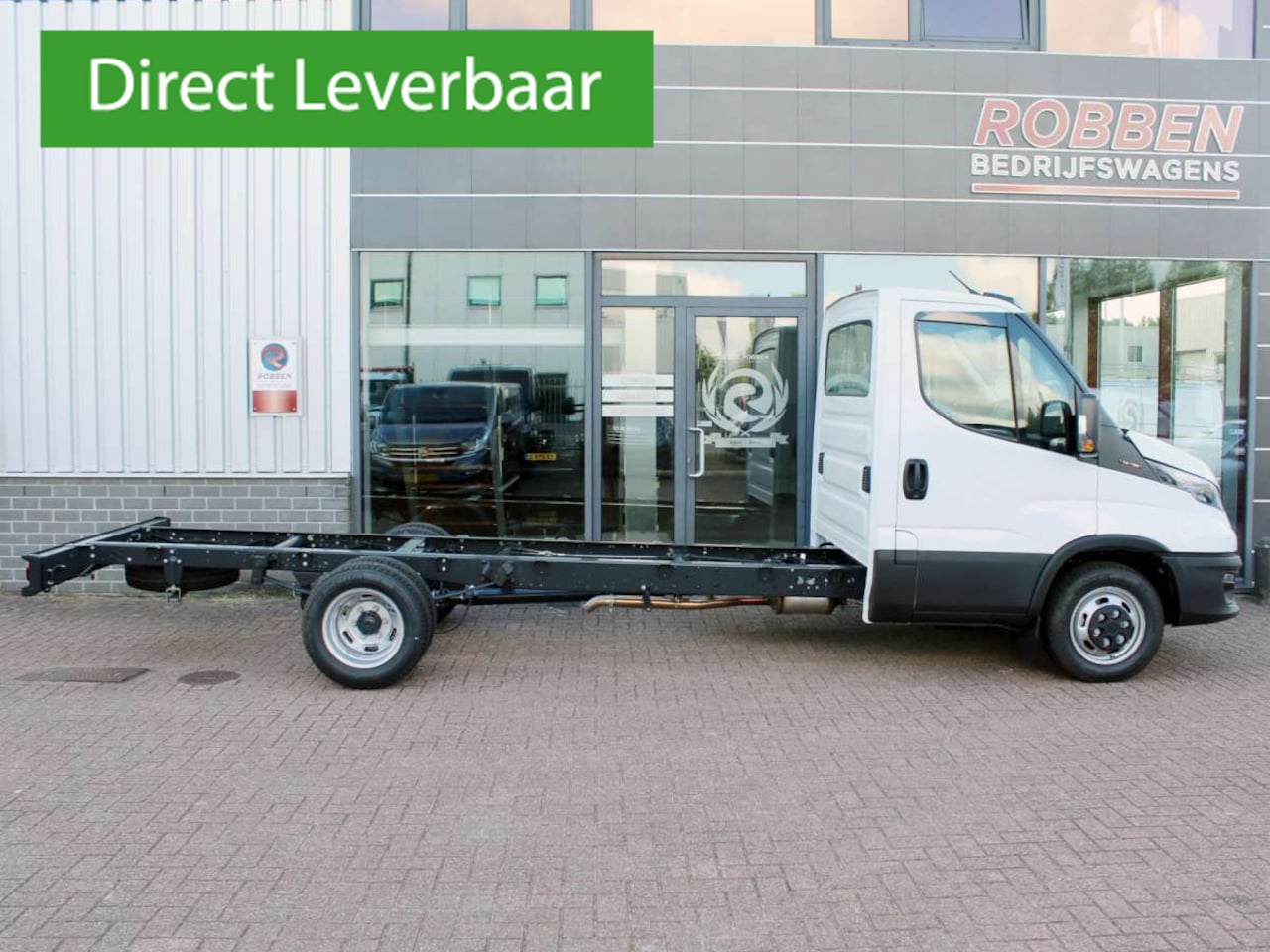 Iveco Daily - 35C16 410 Chassis Cabine Dubbellucht Nieuw - AutoWereld.nl