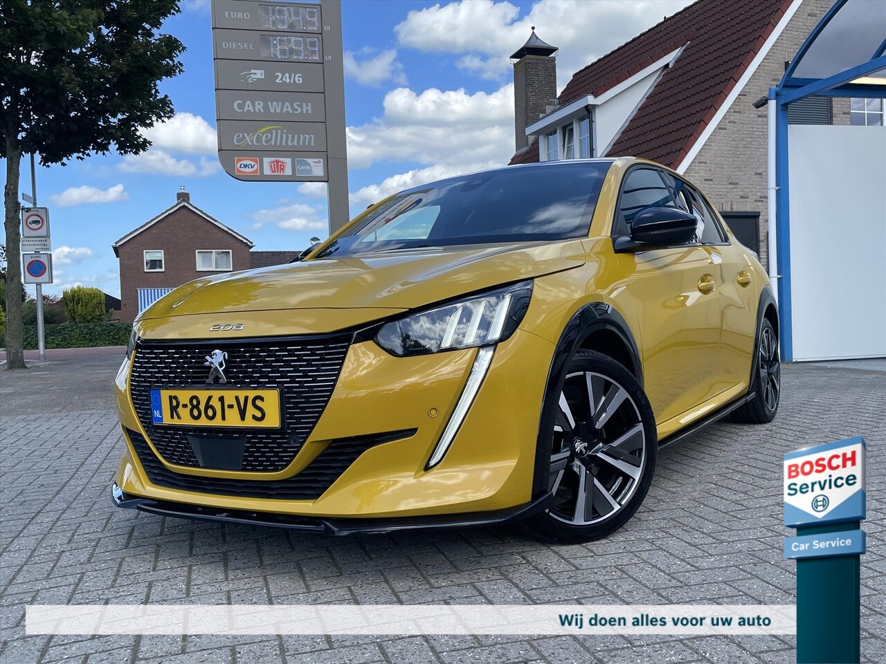 Peugeot 208 - 1.2 PureTech 100pk GT-Line / Keyless / Navi / Maxton - AutoWereld.nl