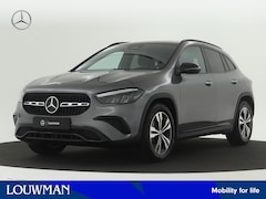 Mercedes-Benz GLA-Klasse - 180 Star Edition Luxury Line | Nightpakket | Trekhaak | Parkeerpakket met achteruitrijcame