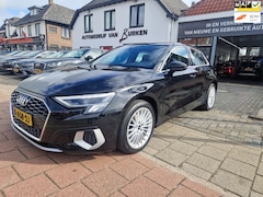 Audi A3 Sportback - 35 TFSI Business edition, Navigatie, L.M.Velgen, Private glass, Cruise control