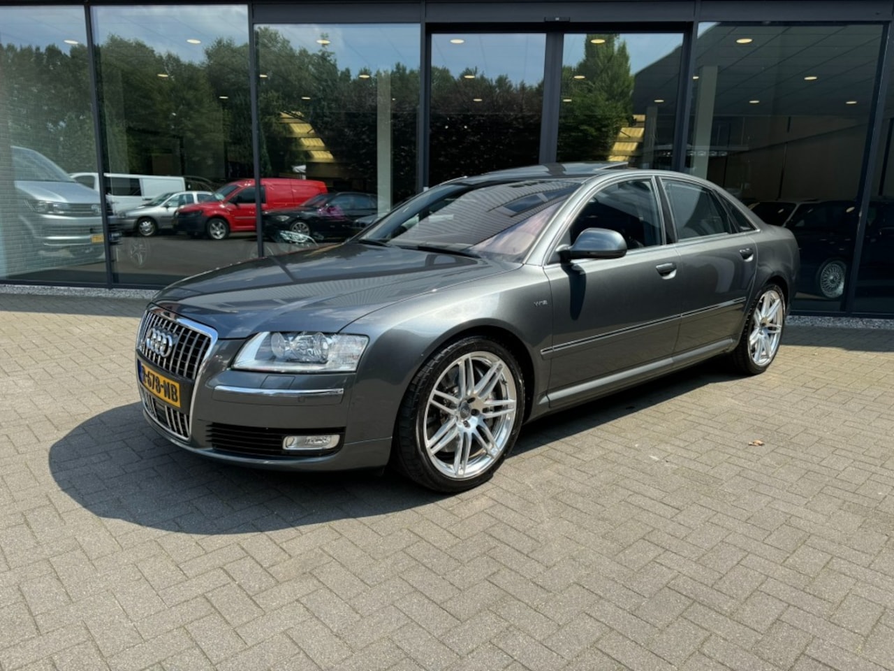 Audi A8 - 6.0 W12 Quattro S-Line,Keramisch,Soft Close,Fingerscan,BenO,Xenon - AutoWereld.nl