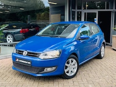 Volkswagen Polo - 1.4-16V Highline