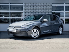 Volkswagen Golf - Live 1.5 110 kW / 150 pk DSG | Navigatie | Stoelverwarming | Carplay