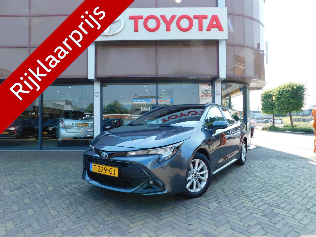 Toyota Corolla Touring Sports - Hybrid 140 Active - AutoWereld.nl