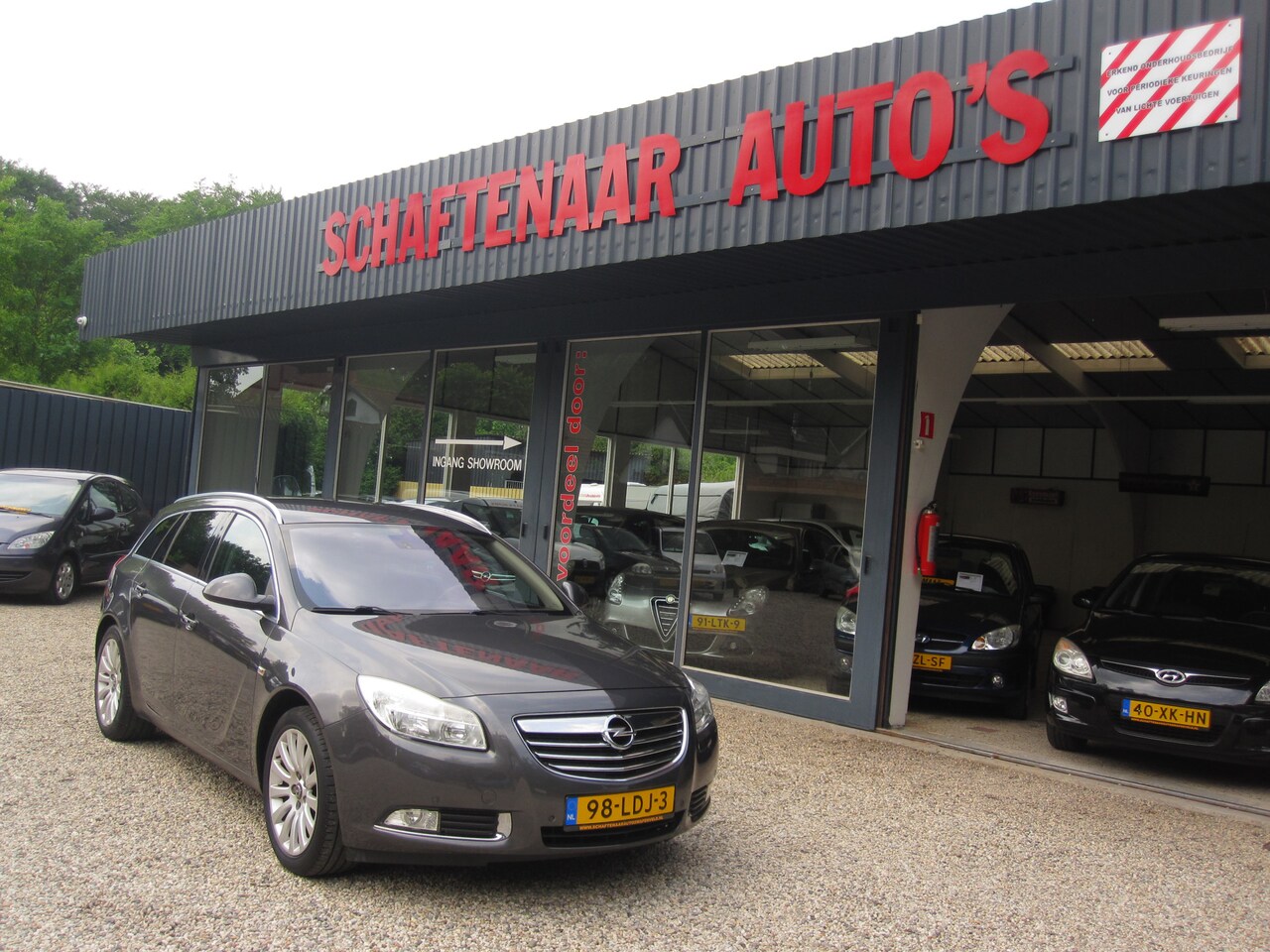 Opel Insignia Sports Tourer - 1.6 T Cosmo met trekhaak apk 26-04-2025 - AutoWereld.nl