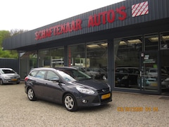 Ford Focus Wagon - 1.0 EcoBoost Edition Plus zeer mooi met trekhaak apk 12-03-2025