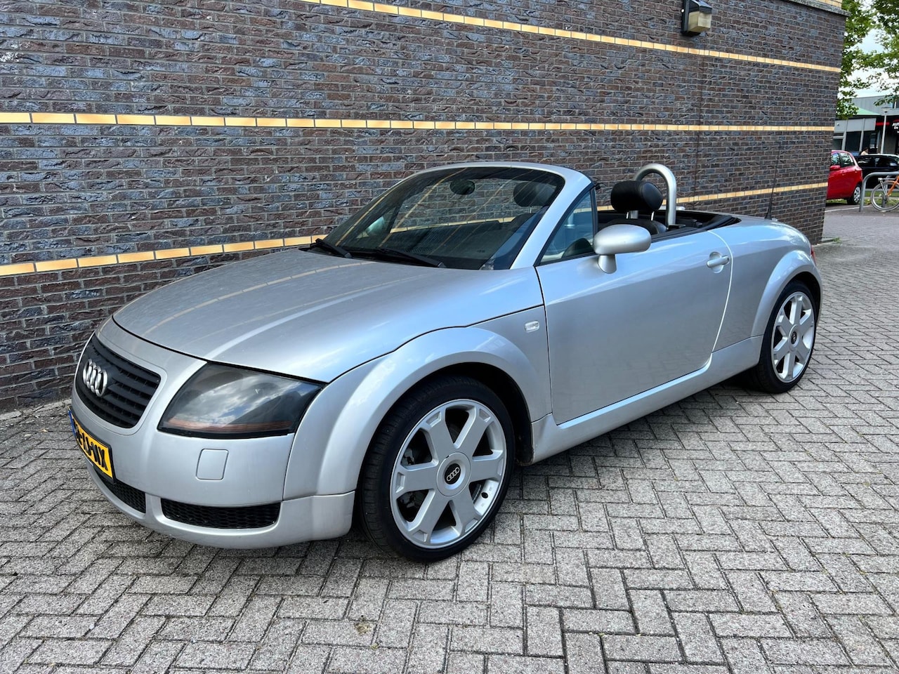 Audi TT Roadster - 1.8 5V Turbo Airco/Leer - AutoWereld.nl