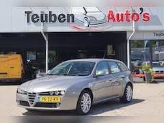 Alfa Romeo 159 Sportwagon - 1.9 JTD Distinctive Airco, Cruise control, Trekhaak, Elektrische ramen