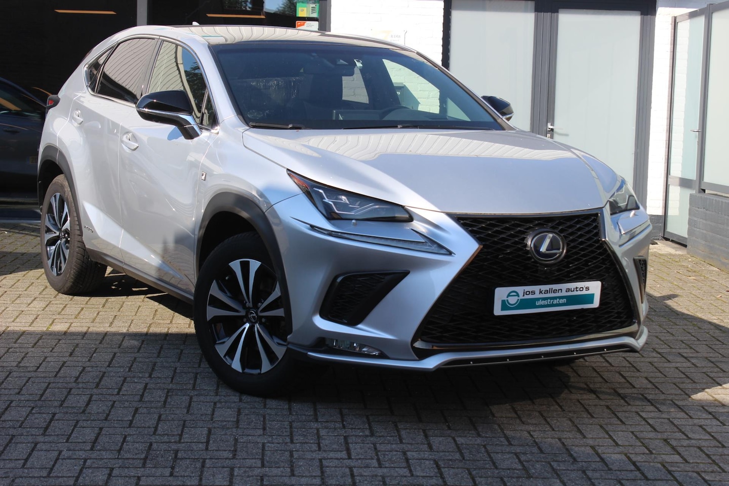 Lexus NX - 300h AWD F Sport Premium Full Option, Memory, Panorama, enz! - AutoWereld.nl