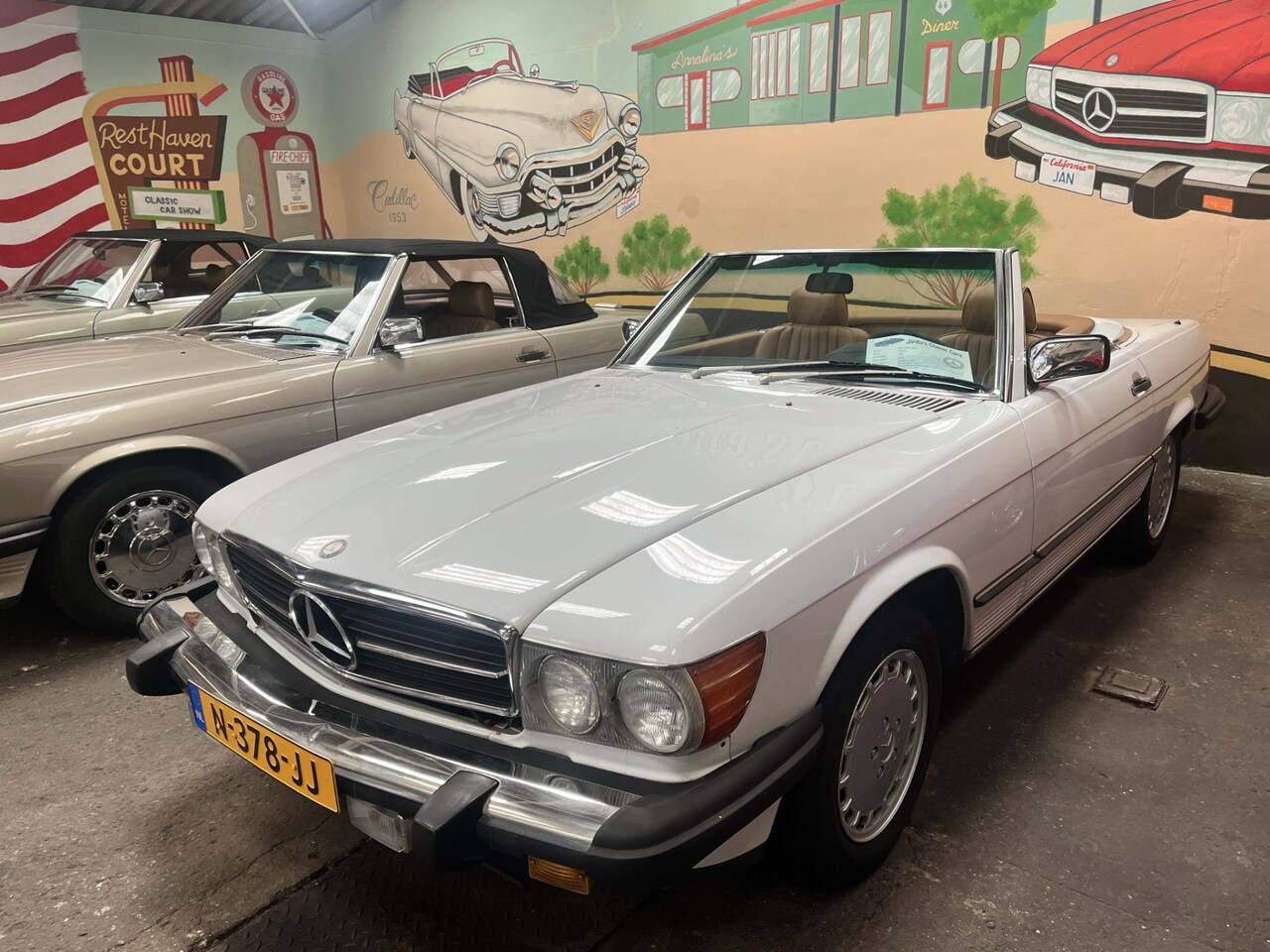 Mercedes-Benz SL-klasse Cabrio - 560 SL - AutoWereld.nl