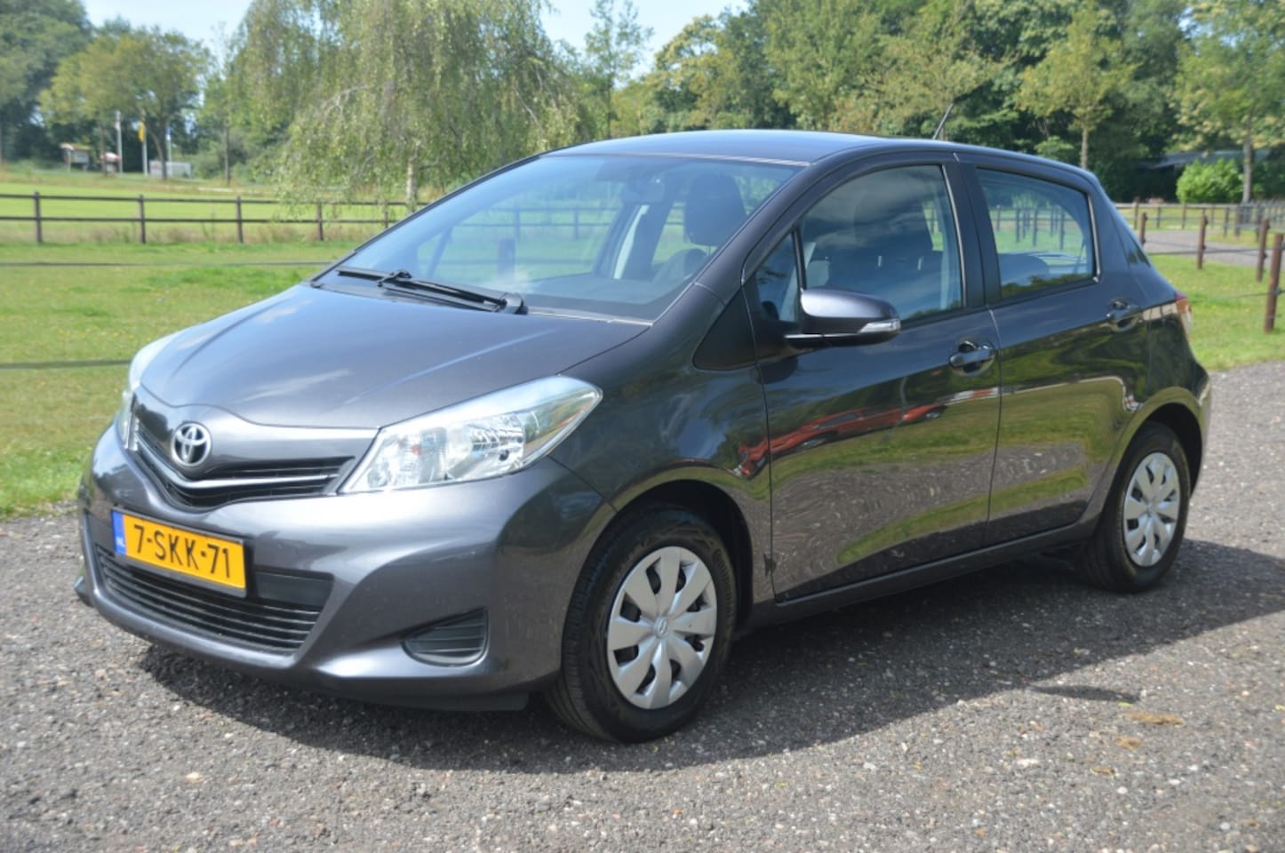 Toyota Yaris - 1.0 VVT-i Now 2013 5 deurs Airco - AutoWereld.nl