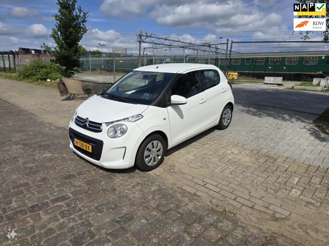 Citroën C1 - 1.0 VTi Feel Inclusieve BTW LED Cruise DAB Radio - AutoWereld.nl