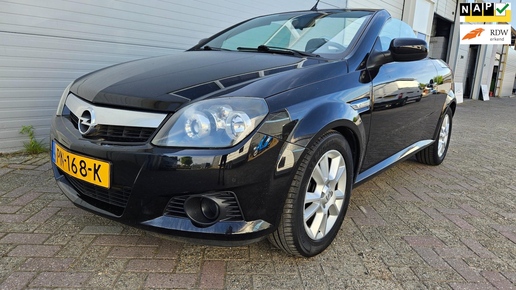 Opel Tigra TwinTop - 1.4-16V Rhythm Airco Apk 06-2025 - AutoWereld.nl