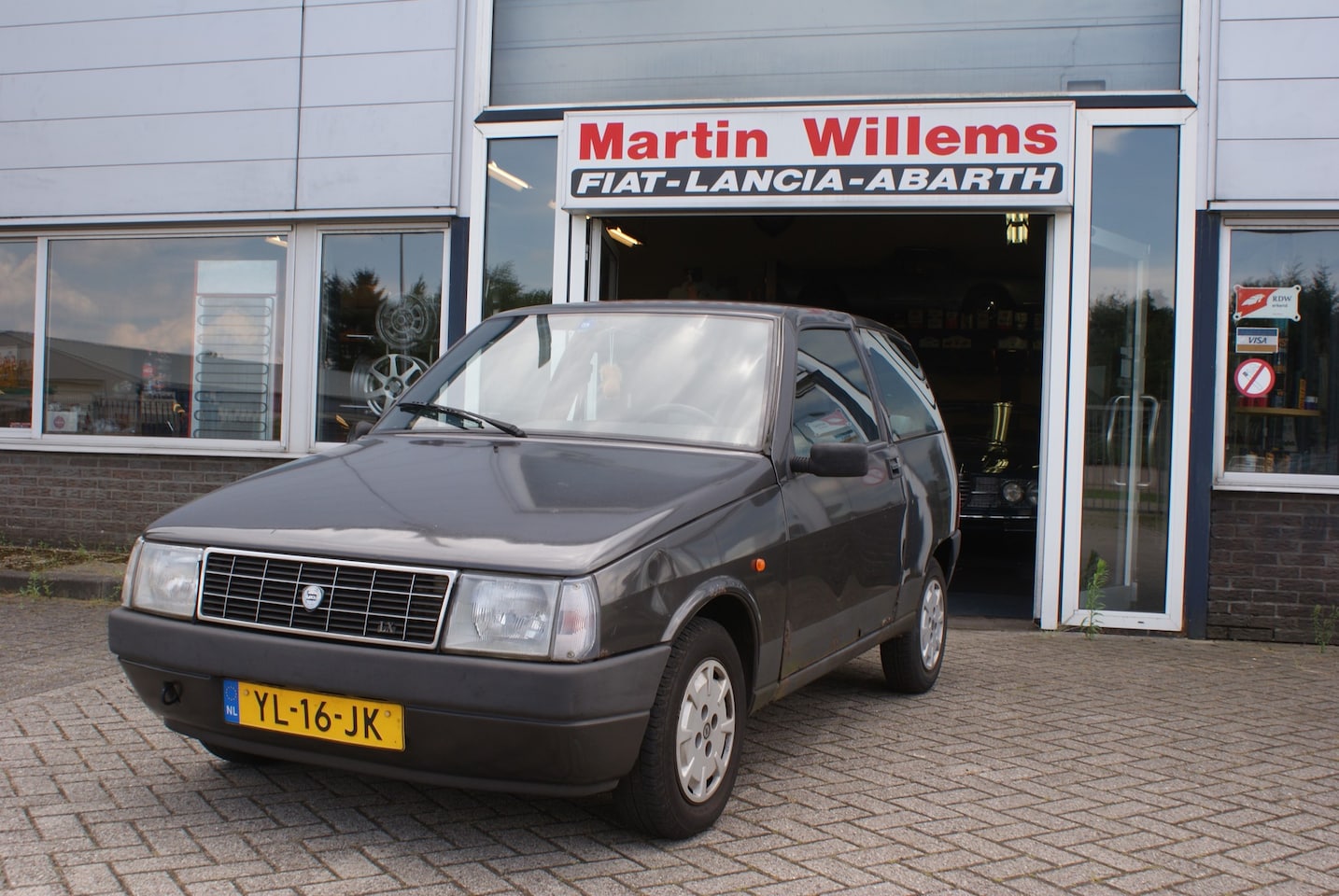 Lancia Y(psilon) - 10 LX. I.E. . - AutoWereld.nl