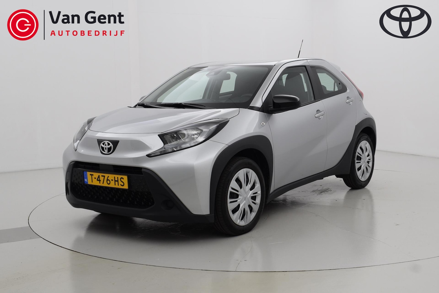 Toyota Aygo X - 1.0 VVT-i MT play Apple\Android 5drs - AutoWereld.nl