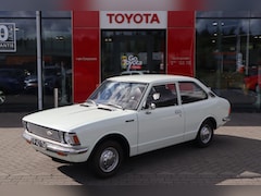 Toyota Corolla - 1.2 DE LUXE SEDAN AUTOMAAT 2E GENERATIE COROLLA E20