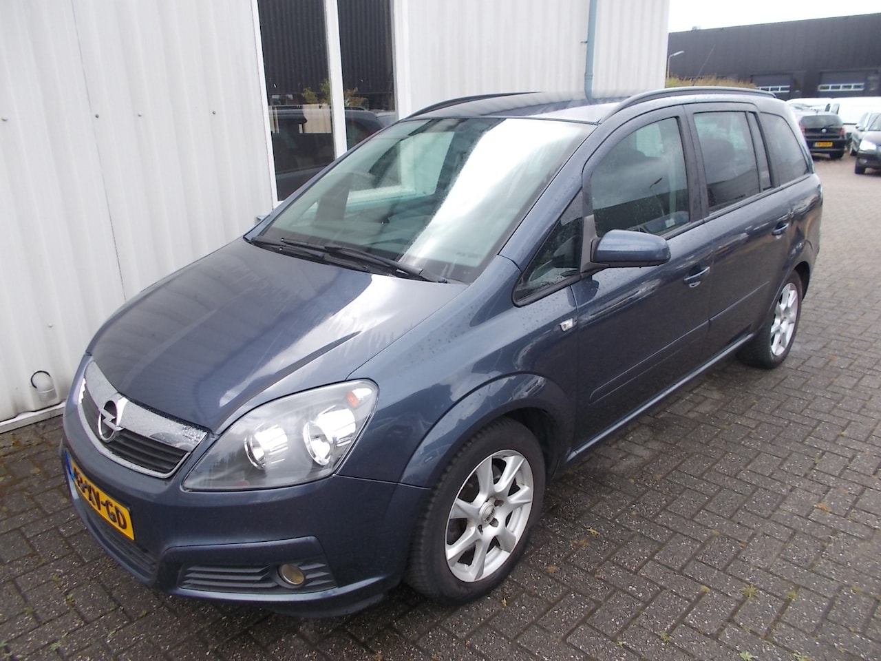 Opel Zafira - 2.2 Business 2.2 Business - AutoWereld.nl