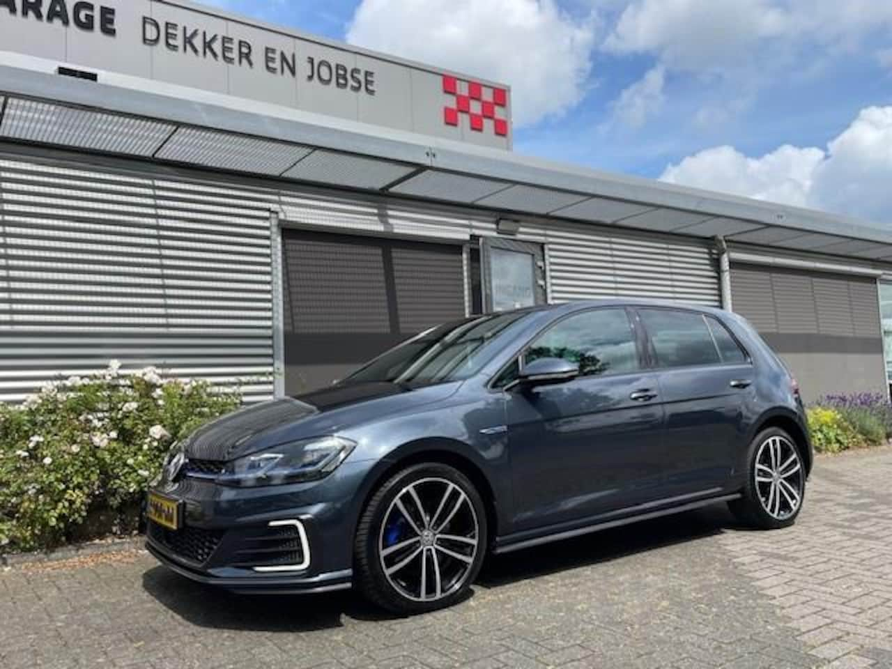 Volkswagen Golf - 1.4 TSI PHEV GTE| Virtual cockpit| Trekhaak - AutoWereld.nl