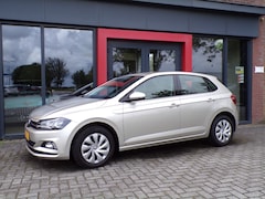 Volkswagen Polo - 1.0 TSI Comfortline Business Apple Carplay NAP