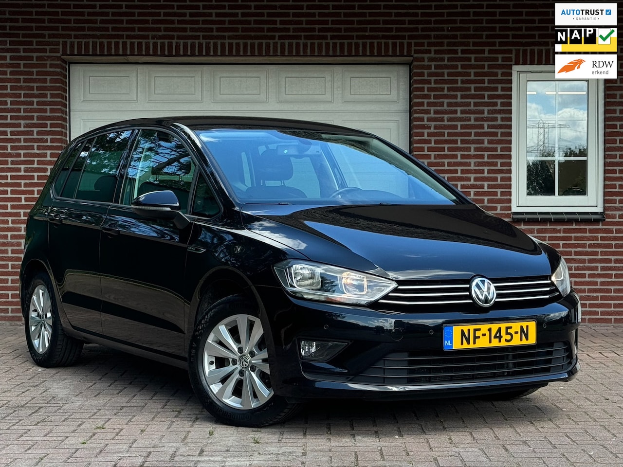 Volkswagen Golf Sportsvan - 1.4TSI/125pk Business Edition|2016|Dealer|Camera|Clima|Navi|PDC|Cruise|16"LMV - AutoWereld.nl