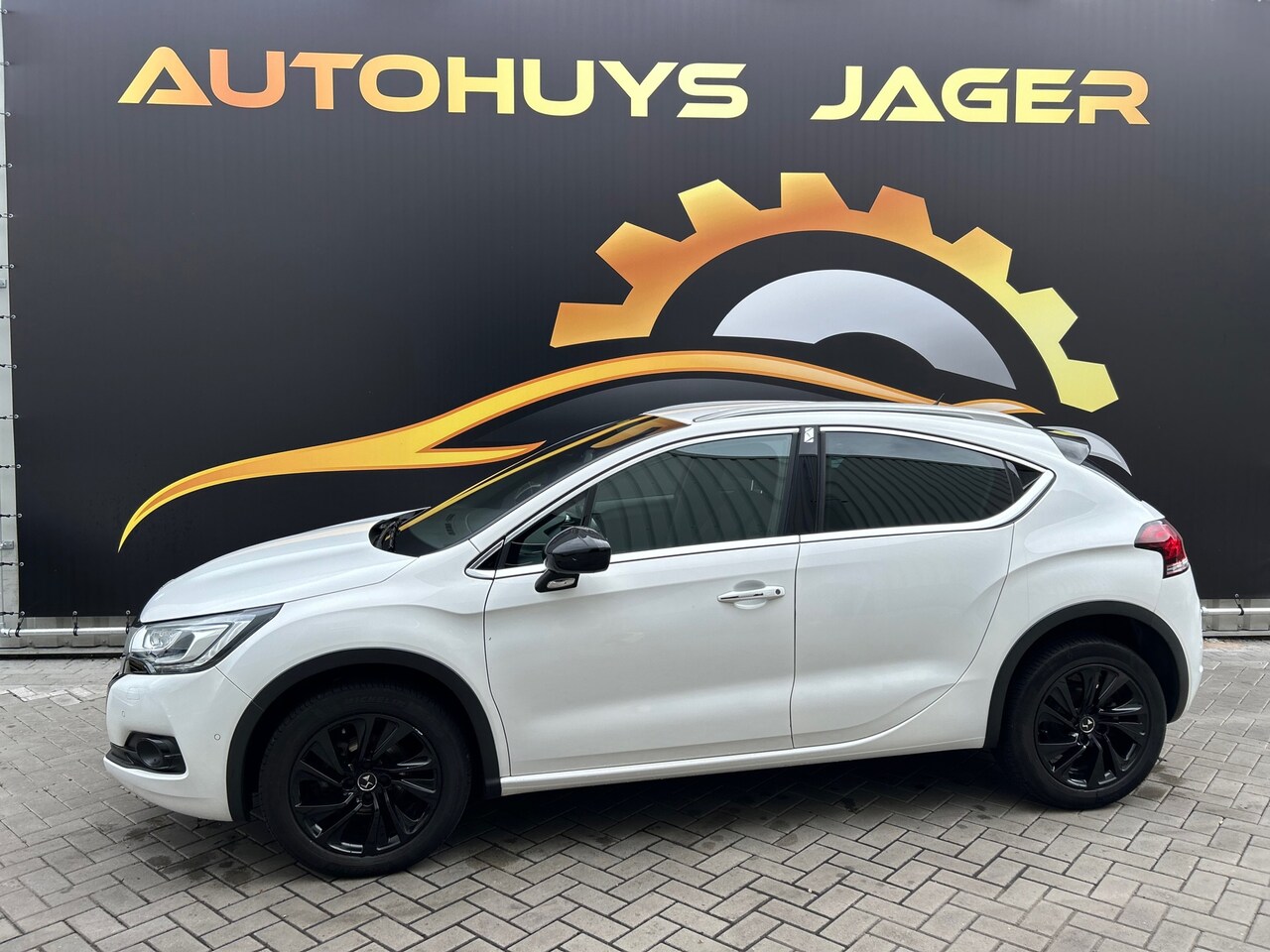 DS 4 Crossback - 1.2 PureTech Chic 1.2 PureTech Chic - AutoWereld.nl