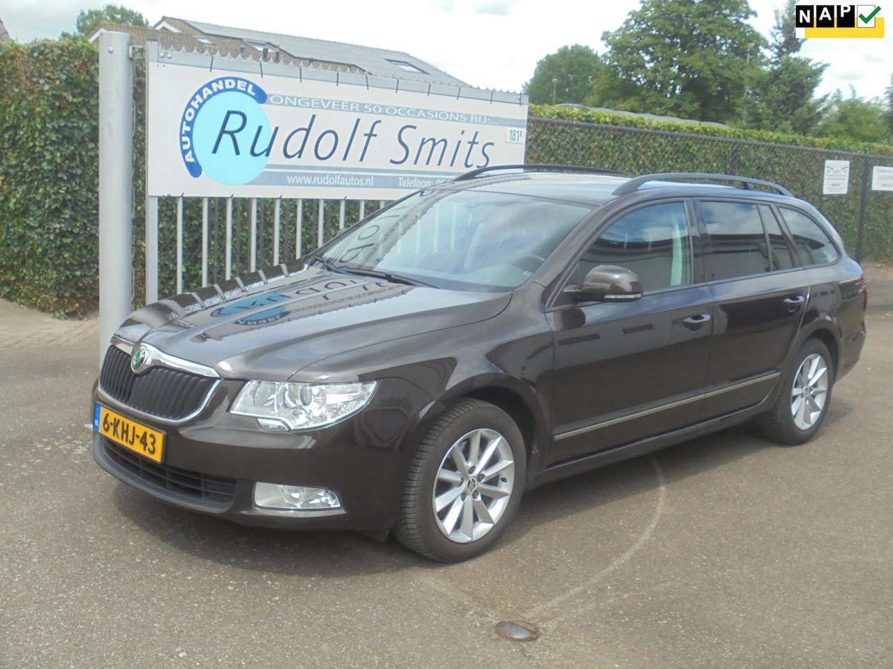 Skoda Superb Combi - 1.4 TSI Greentech Active Business Line 1.4 TSI Greentech Active Business Line - AutoWereld.nl