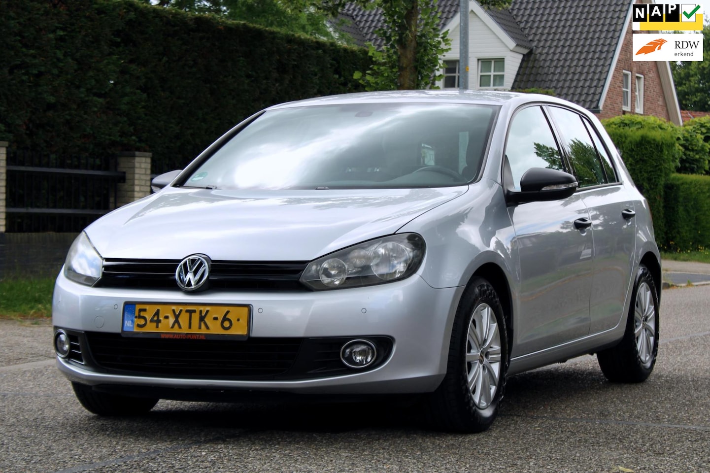 Volkswagen Golf - 1.2 TSI Edition BlueMotion | AUTOMAAT | NAVI | CLIMA | CRUISE | NAP | ZEER MOOIE GOED ONDE - AutoWereld.nl