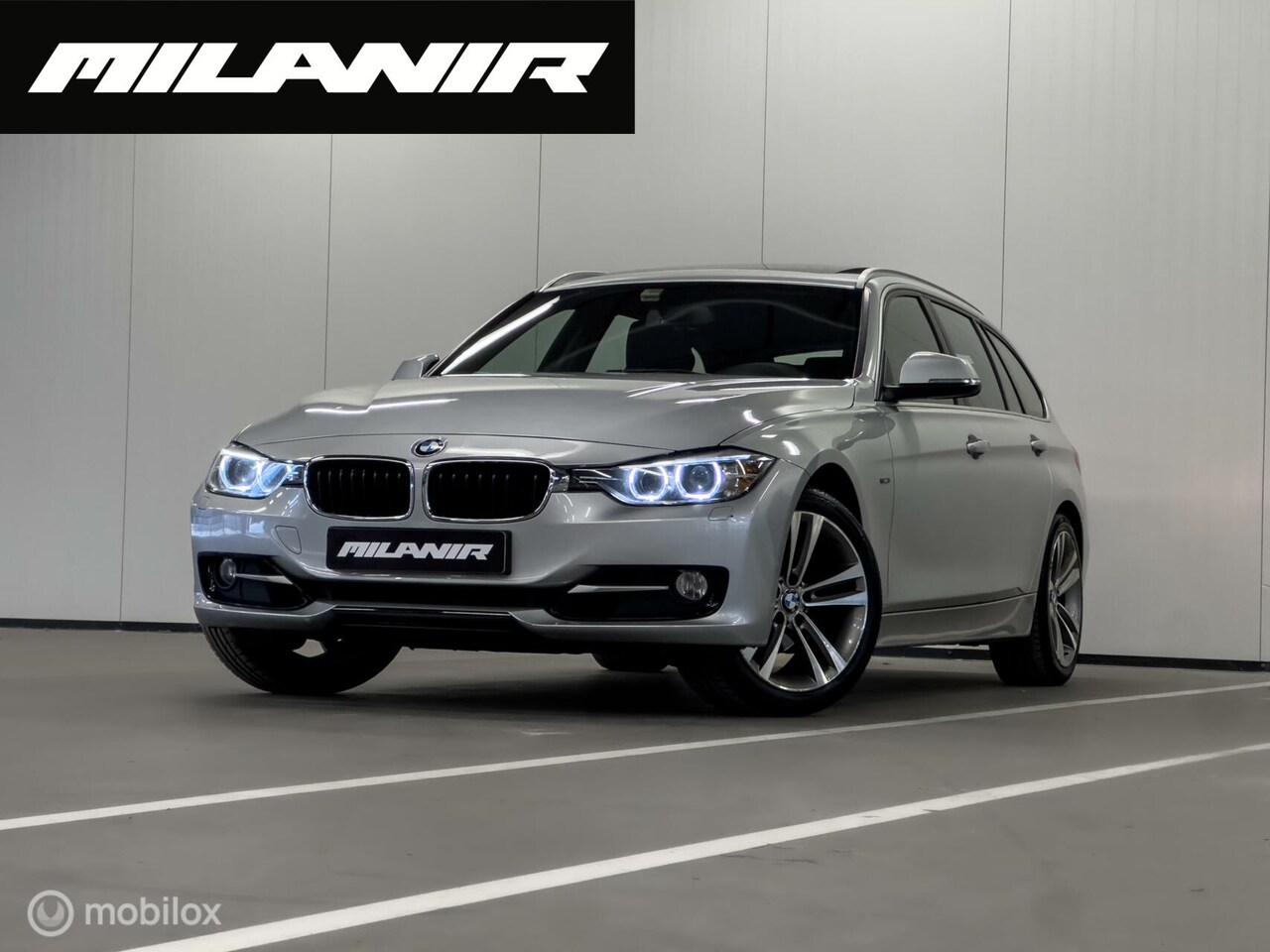 BMW 3-serie Touring - 320i Sport Edition | Pano | Leder | PDC - AutoWereld.nl