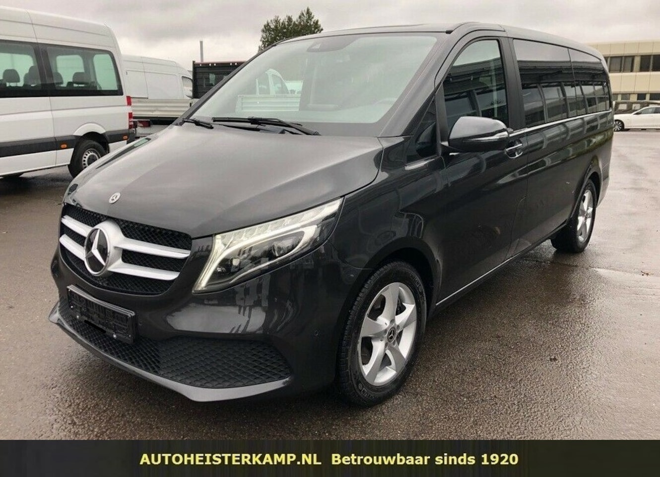 Mercedes-Benz V-klasse - 300d Lang 240 PK LED Navi Camera Trekhaak - AutoWereld.nl