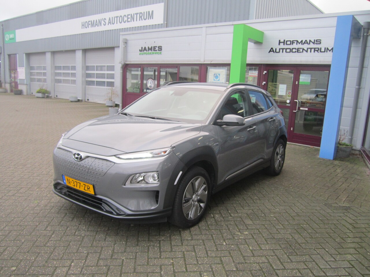 Hyundai Kona Electric - EV Comfort 39 kWh incl. afleveringskosten - AutoWereld.nl