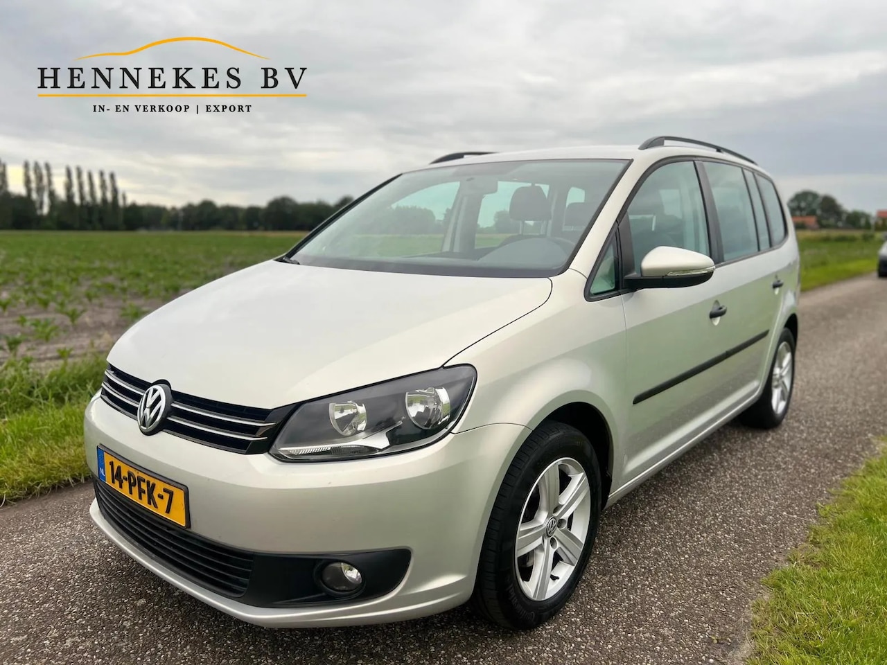 Volkswagen Touran - 1.2 TSI Trendline Bluemotion 7p. 1.2 TSI Trendline Bluemotion 7p. - AutoWereld.nl