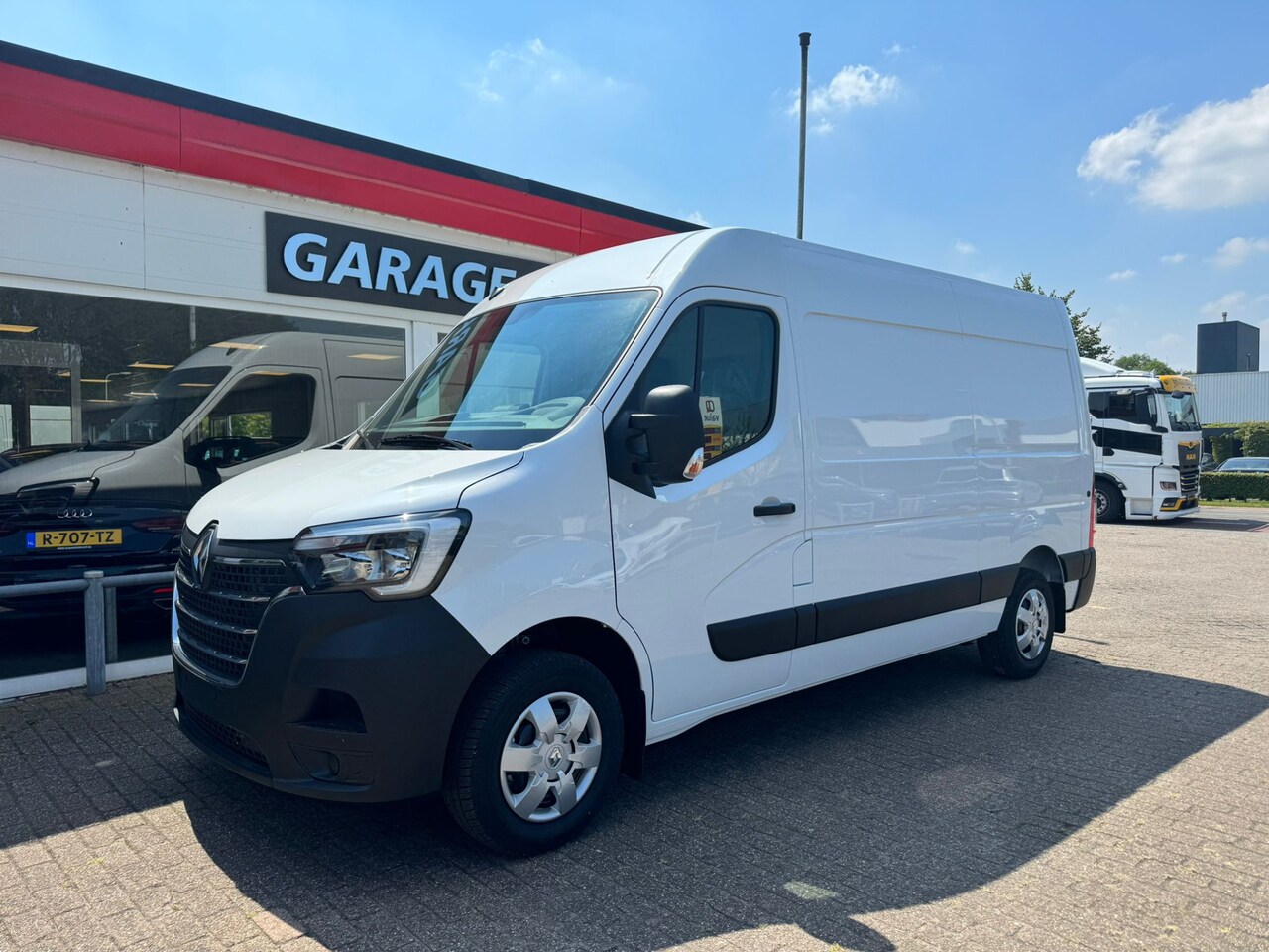 Renault Master - T33 2.3 dCi 150 L2H2 Energy Comfort T33 2.3 dCi 150 L2H2 Energy Comfort - AutoWereld.nl