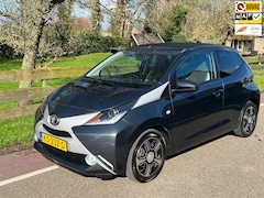 Toyota Aygo - 1.0 VVT-i x-clusiv Camera, Cabriodak