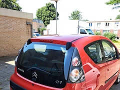 Citroën C1 - 1.0-12V Séduction sportvelgen,kleurgespoten spiegels,bumper,banden zgzn,pionneer radio, cd,usb