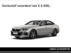 BMW 5-serie - Sedan 520i | Harman-Kardon Sound System | DAB-Tuner | Comfort Pack | Comfort Stoelen |